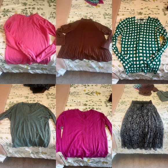 Size Small Clothing Bundle - Picture 1 of 8